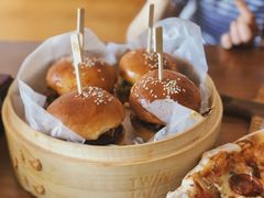 迷你汉堡-Twin Tails Brewpub双尾精酿餐吧(八坼店)
