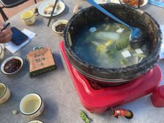 -墨脱石锅椰子鸡•海鲜糟粕醋(榆亚路店)