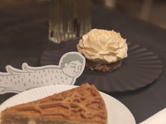 -潮一不贰·法式甜品·生日蛋糕·西式简餐(外滩店)