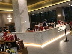 -星巴克臻选(深圳龙华红山天虹店)