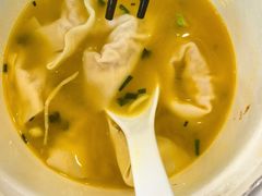 -笑来喜馄饨小笼工坊(通扬路店)