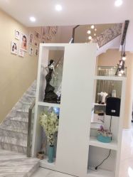 -新蝶变皮肤管理中心