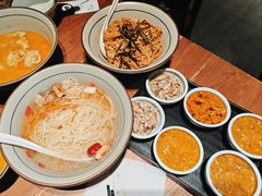 -蟹黄鱼·海派深夜面馆(巨鹿路店)