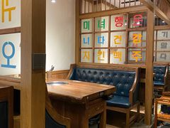 -明洞阿姨·韩式酱蟹烤肉·创意料理(三元桥店)