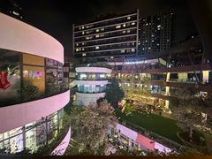 -瑞虹新天地月亮湾