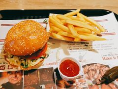 -The Habit Burger Grill 哈比特汉堡(复兴soho店)