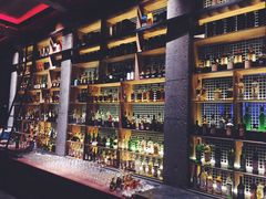 -饮湖威士忌鸡尾酒吧