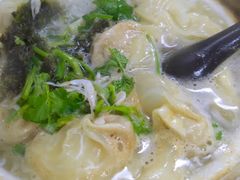 -小许三鲜砂锅馄饨店(家多乐烟酒店)
