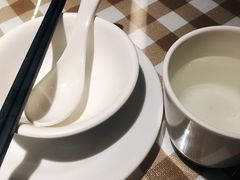 -新大咀港式茶餐厅(宝山万达店)