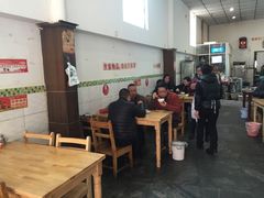大堂-雷祖芳老妈蹄花店