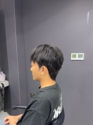 -宫铭烫发染发接发店