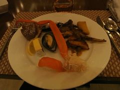 -月色西餐厅·海鲜刺身·烧烤(科学城保利郡雅酒店)