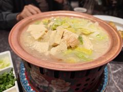 白菜叶炖冻豆腐肉-新乾隆酒楼(帝景园店)