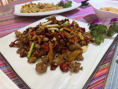 -香巴拉云南餐厅(华莱坞店)