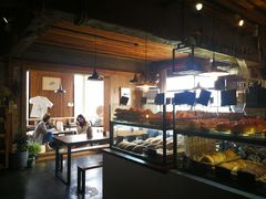 面包甜点陈列柜-仙峰天然面包(迎宾路店)