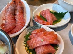 -雍容荟帝王蟹活龙虾展台自助(IFS黑金店)