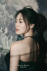 -喜爱高定婚纱摄影