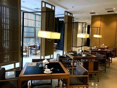 -鱼鲜饭香·招牌汽锅剁椒鱼头王