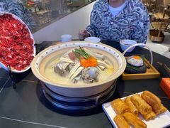 -小乌猪·金华筒骨煲(永盛购物广场店)