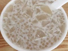 九毛糕拼西米露-翁林甜品