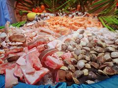 -亚龙湾希尔顿自助餐厅·海鲜·烧烤·沙滩BBQ·现场乐队