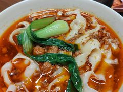 -顺溜·手工刀削面·黑金店(铜锣湾店)