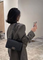 -东秀护肤造型