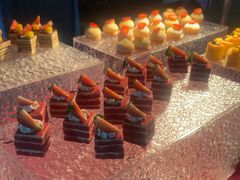 -亚龙湾希尔顿自助餐厅·海鲜·烧烤·沙滩BBQ·现场乐队
