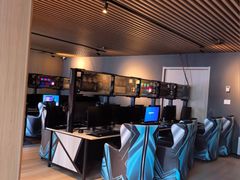 -涨巢·潮玩水疗局