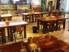大堂-马路牙子地桌烤肉(工体店)