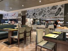 -筠咖啡西餐厅(上海国展宝龙丽筠酒店)