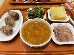 -白金汉爵大酒店-24小时餐厅