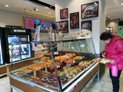 面包甜点陈列柜-巴黎贝甜(周浦海印店)