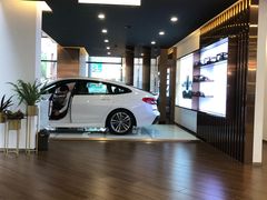 -宁波宝信宝马4S店(江北日湖店)