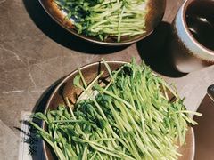 -湊湊火锅·茶憩(杭州湖滨银泰in77店)