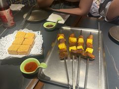 -阿里家·新疆烤肉酒場 by MIG