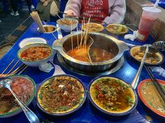 -马路边边串串香(延庆环球新意广场店)