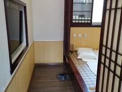 -大连步云山老汤度假山庄