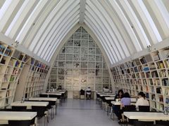 -钟书阁(松江泰晤士小镇店)