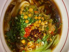 -呷佬·长沙手工米粉(金沙江路店)