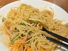 鸡丝凉面-龙抄手食府(浣花北路店)