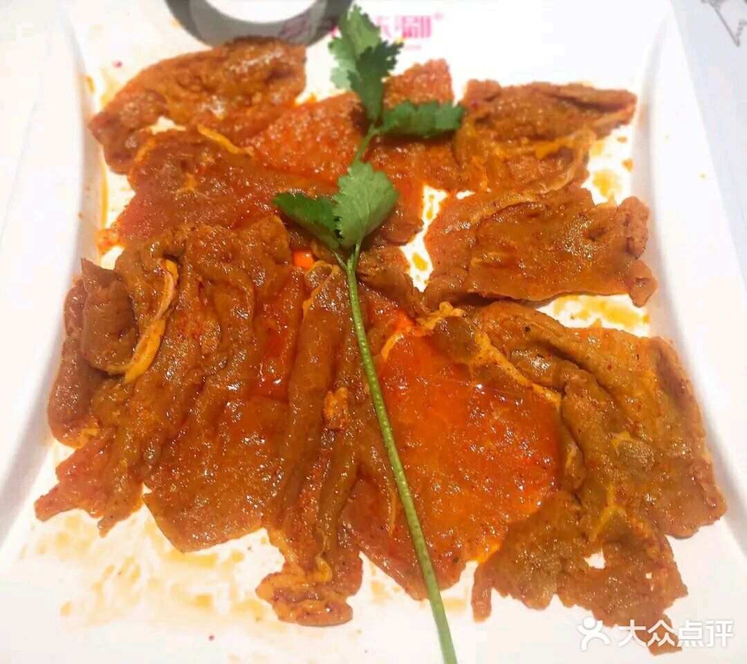 不用排队，4个人2个锅，电磁炉小火锅那种