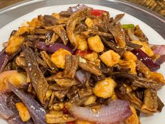 蘑菇鸡丁-老舅老蒙肉饼非遗店(一店)