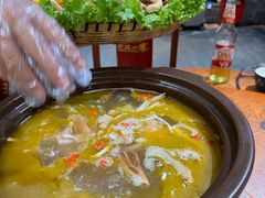 -老滇山寨•云南特色菜•地方菜•民族风情歌舞表演(金碧店)