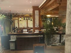 -八府香鸭·啫啫煲(华山路店)