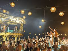 -FINNS Beach Club