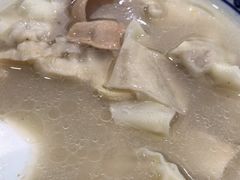 三鲜海味抄手-春阳水饺(香槟广场店)