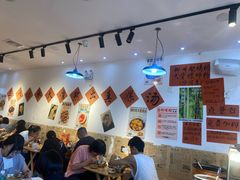 -柳州肥姨妈大骨螺蛳粉(沙河店)