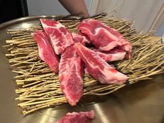 -臻牛烤肉