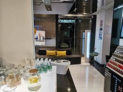 -TONI&GUY